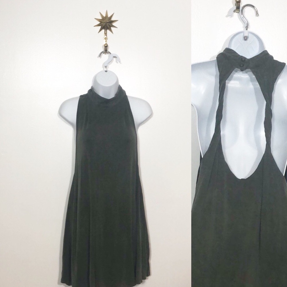 Audrey 3+1 Olive green twisted back tunic